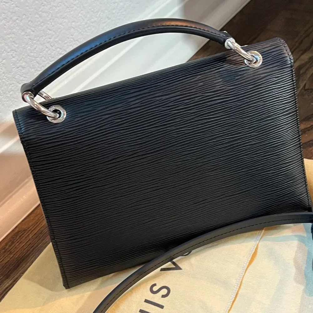 Louis Vuitton Black Epi Leather Crossbody Bag